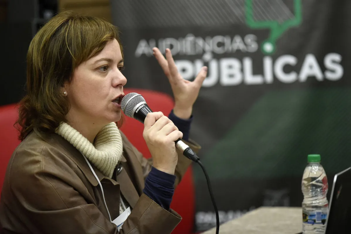 “Sensibilizado com a situação de nossos artistas e produtores culturais, o governo do Paraná se mobilizou para elaborar um pacote de medidas para valorizar a cultura em suas mais diversas manifestações", explica a superintendente de Cultura, Luciana Casagrande Pereira.