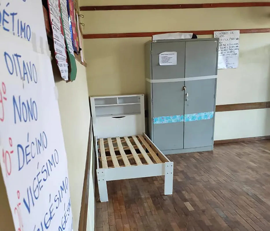 Doze acolhidos foram transferidos para uma escola municipal