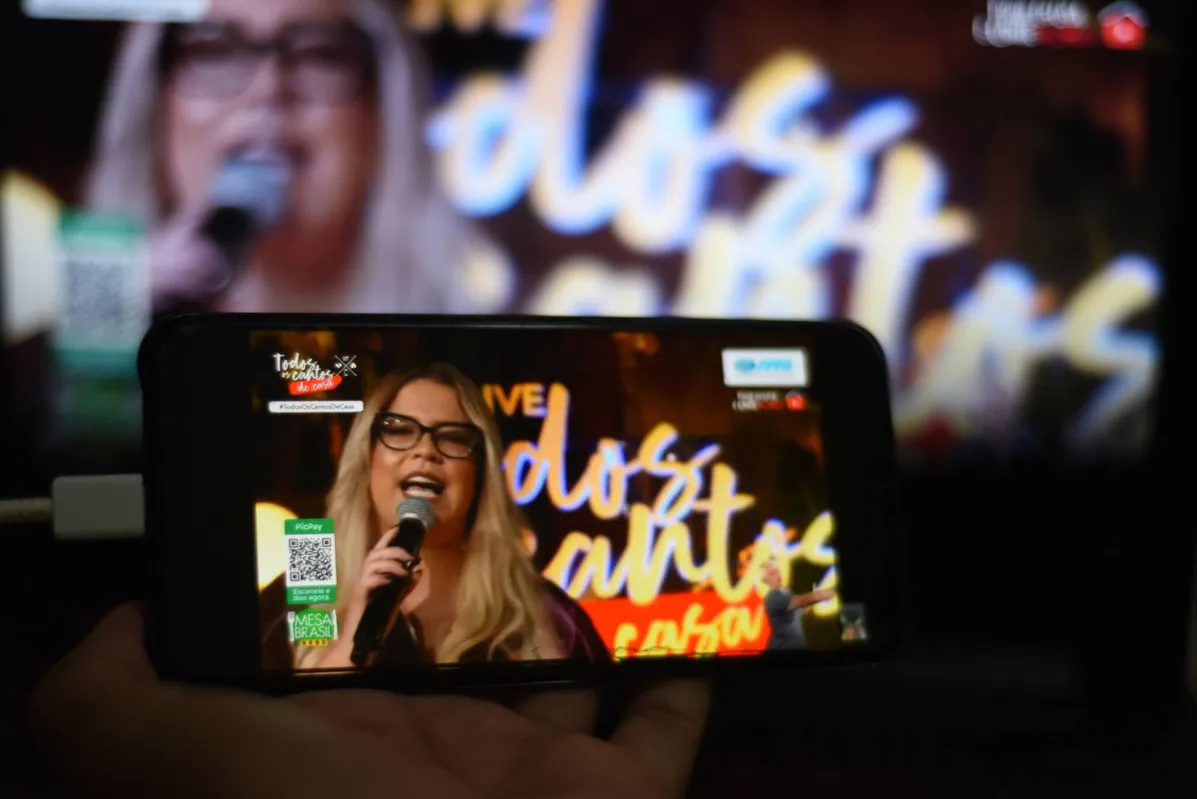 Marília Mendonça atingiu a marca de 3,31 milhões de usuários conectados