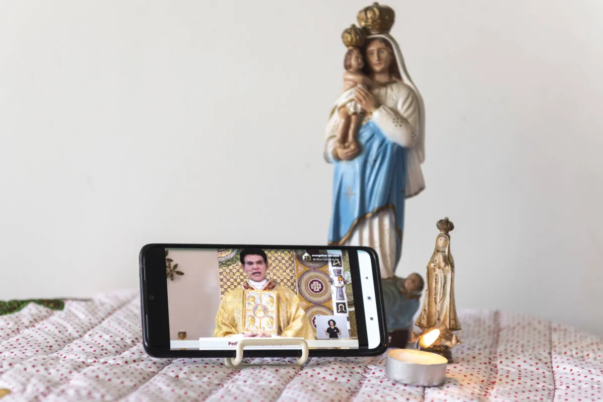 A "#Livemanzotti" em comemoração ao Dia das Mães teve mais de 4 horas de transmissão e quase 900 mil visualizações

