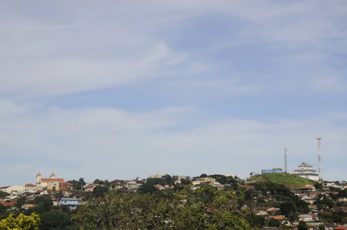 Imagem ilustrativa da imagem Liminar suspende comissão processante contra prefeito de Assaí