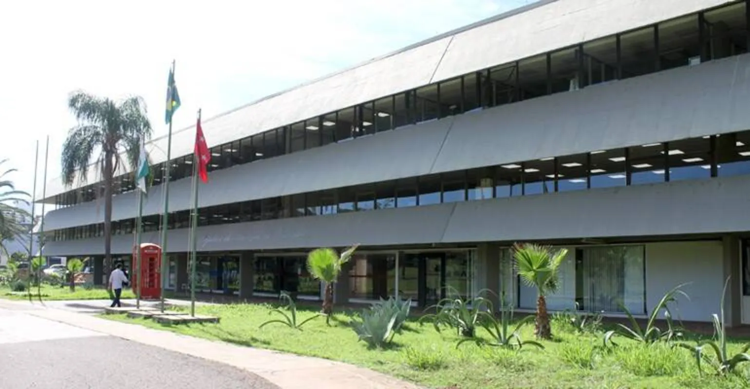 Imagem ilustrativa da imagem Lista aponta que 257 servidores da prefeitura receberam auxílio emergencial