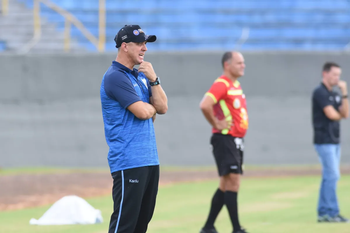 Alemão: "o clube está pensando na saúde e na vida das pessoas e eu acredito que isso é o mais importante agora"
