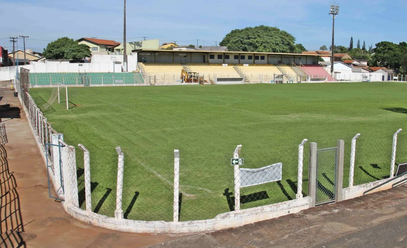 Estádio Ubirajara Medeiros será o palco para Londrina e Athletico no domingo