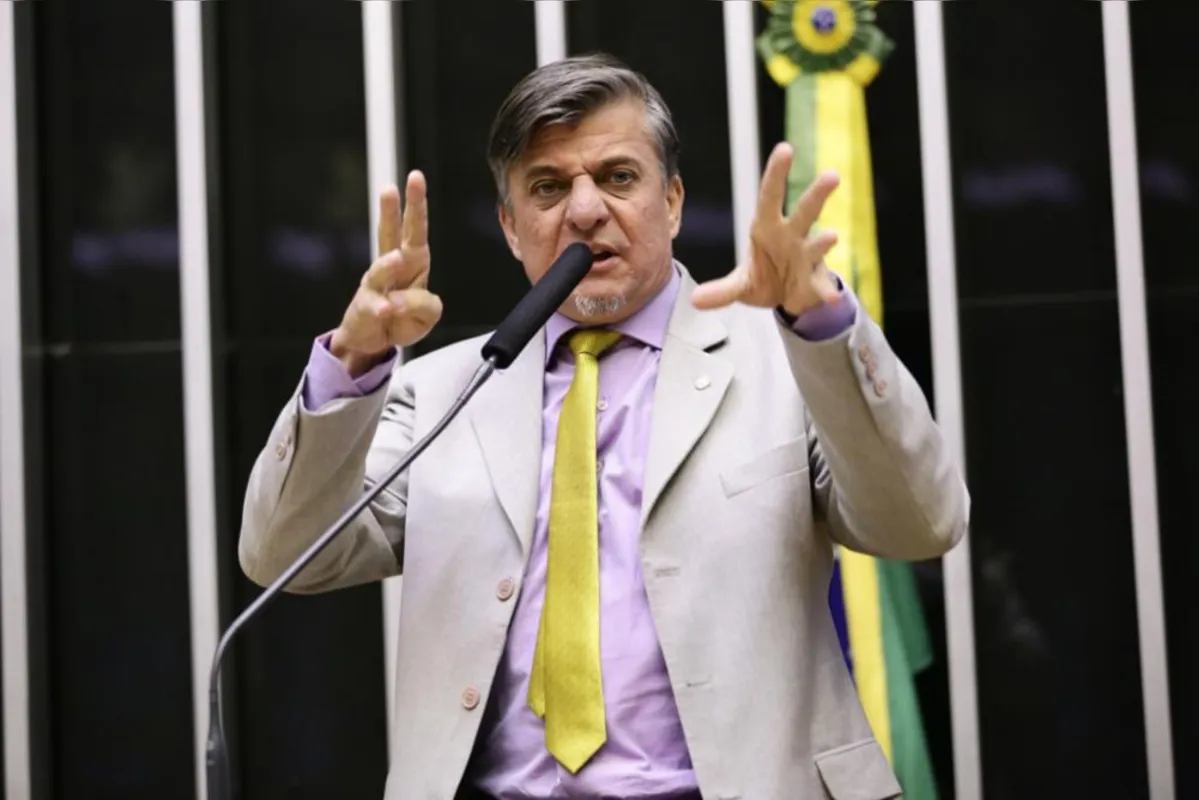 "O Ministério Público tem de investigar a corrupção, não perseguir o deputado que mais trabalha pelo povo", diz Boca Aberta