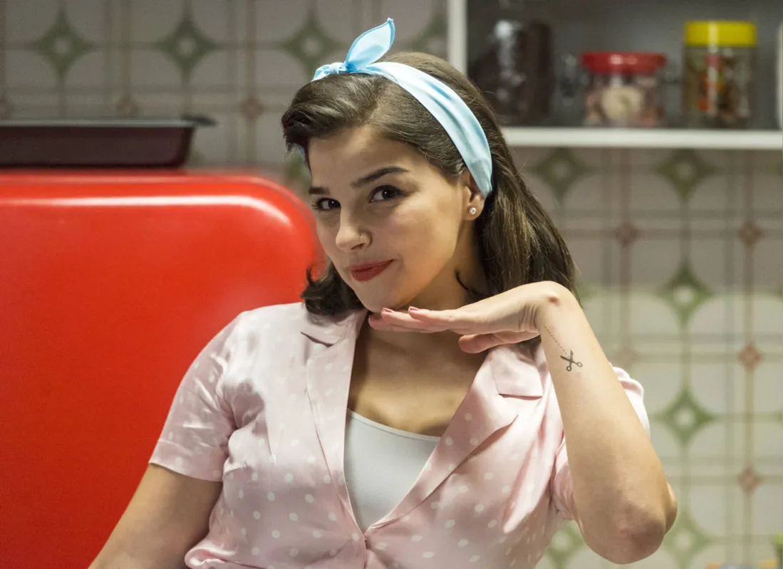 Imagem ilustrativa da imagem Malhação: escondida, Keyla continua tomando remédio para emagrecer