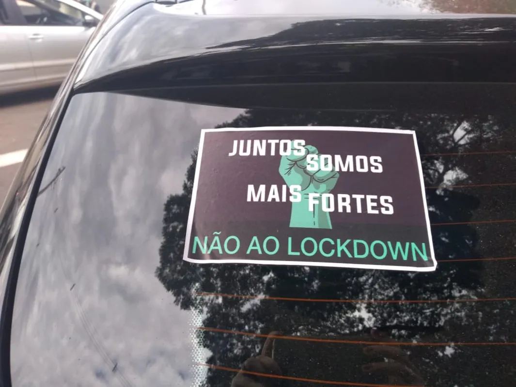 Imagem ilustrativa da imagem Manifestantes se reúnem em ato contra fechamento do comércio de Londrina
