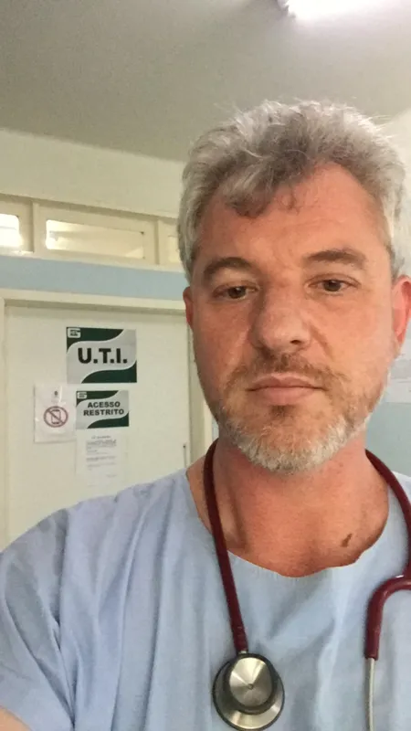 Edson Warpechowski, médico em Guarapuava: 
 “Eu repetia para mim que precisava me recuperar para contar às outras pessoas que elas precisam se cuidar, para não passar pelo que passei"