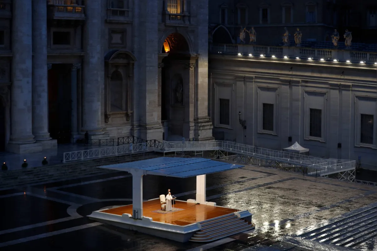 Papa Francisco celebra missa na Basilica de São Pedro vazia - Março 2020