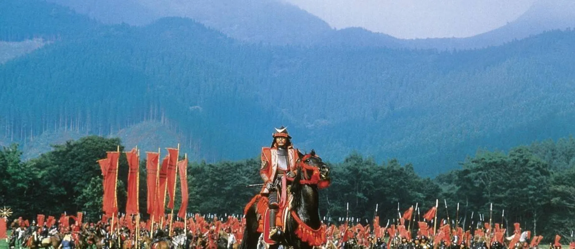 Ran, de Akira Kurosawa, é olhar majestoso e crítico nesta que é a melhor adaptação de “Rei Lear” (1985).