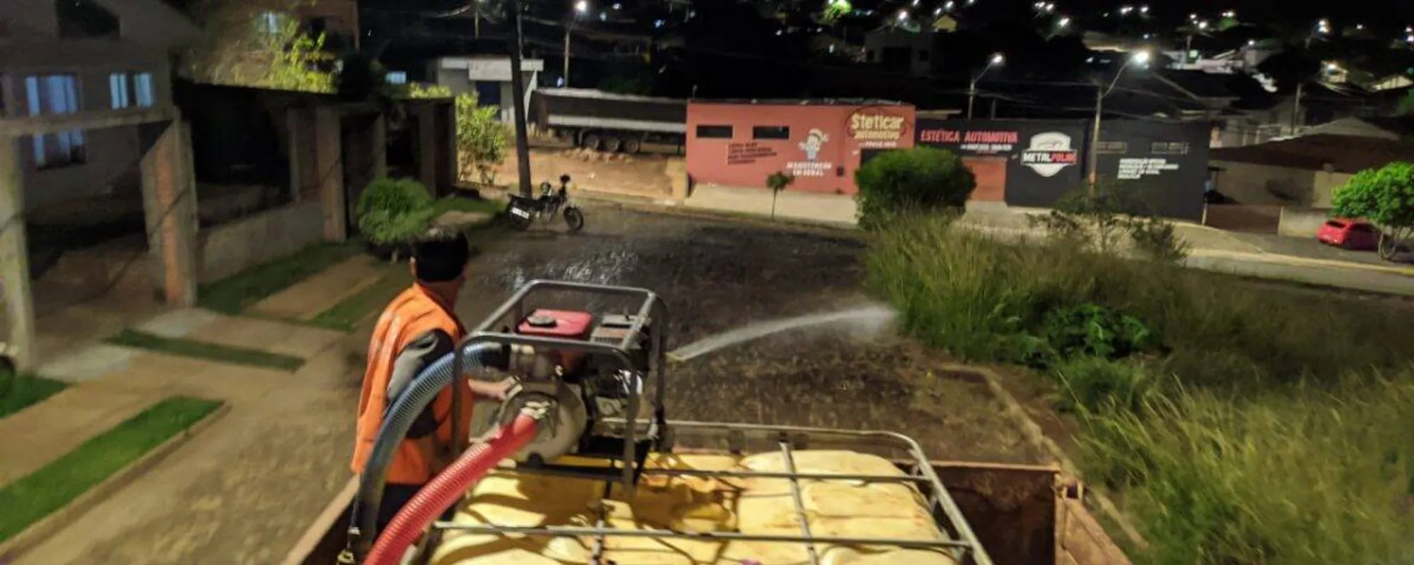 A prefeitura de Wenceslau Braz tem realizado durante esta semana mais ações de desinfecção de ruas e espaços públicos do município.