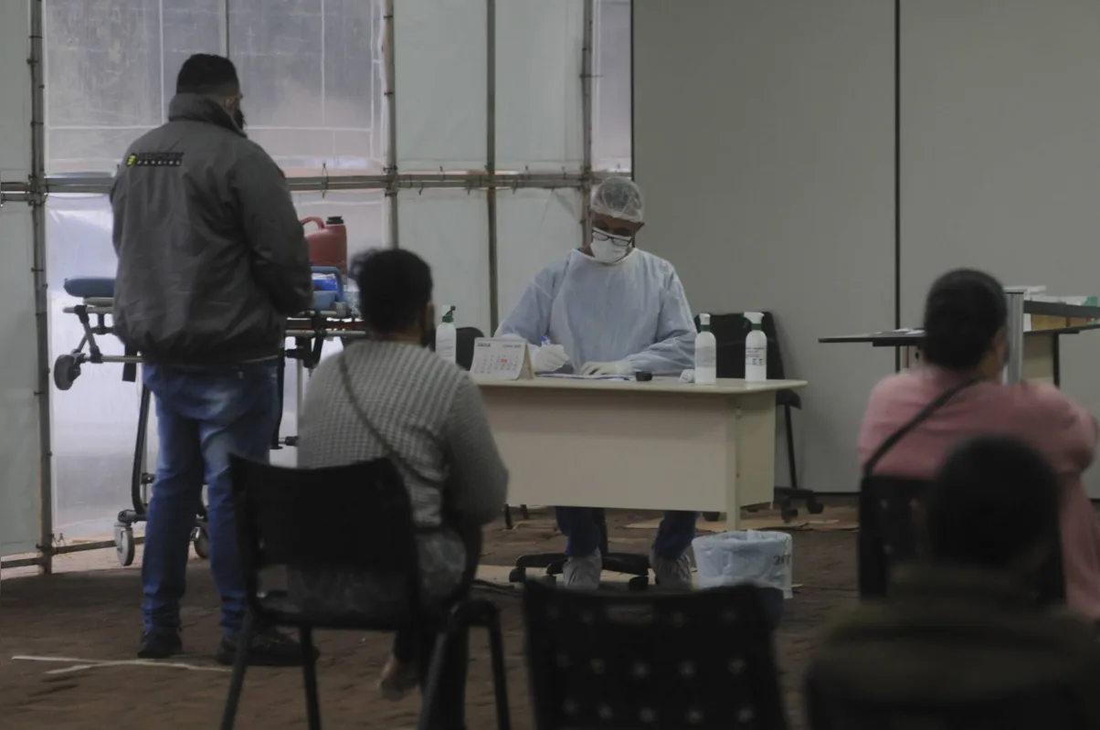 Imagem ilustrativa da imagem Paraná registra 46.601 casos e 1.181 mortos pela Covid-19