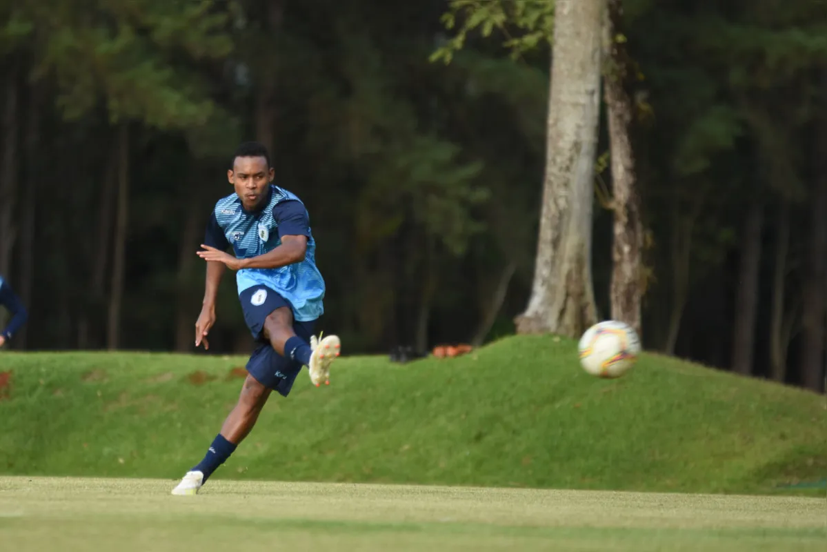 Igor Paixão será uma dos atacantes do Londrina no confronto com o Athletico