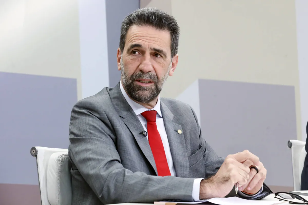 Imagem ilustrativa da imagem Senadores fazem campanha por votação do fim do foro privilegiado