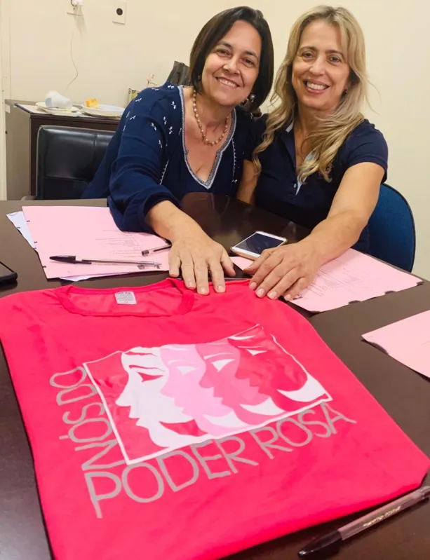 As atuantes Erika Côrtes, vice-presidente, e Nely Camargo, presidente da ONG Nós do Poder Rosa  