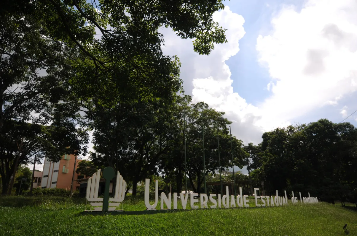 Imagem ilustrativa da imagem Volta às aulas na UEL gera impasse entre alunos e professores