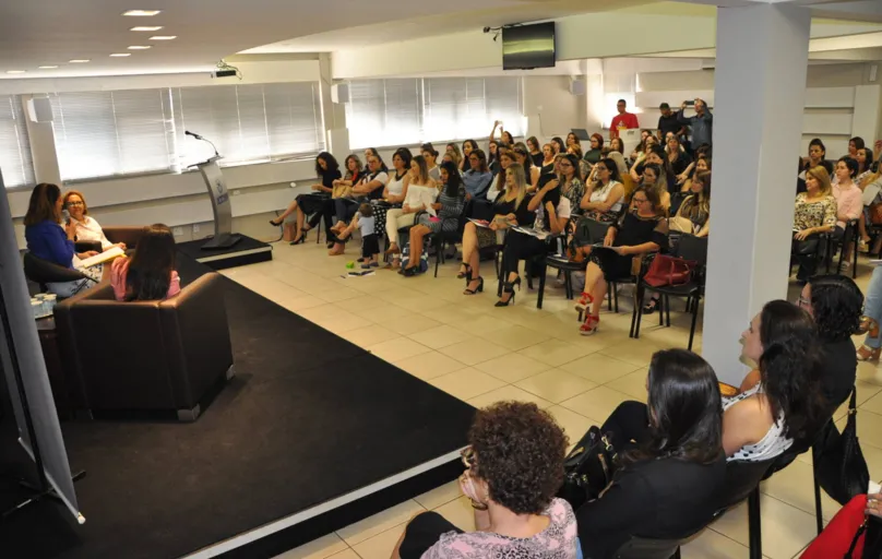 Em 2019, o Mulherio das Letras do Paraná realizou seu primeiro encontro; este ano, com muitas inscrições, o evento será virtual e homenageia a poeta negra curitibana Laura Santos