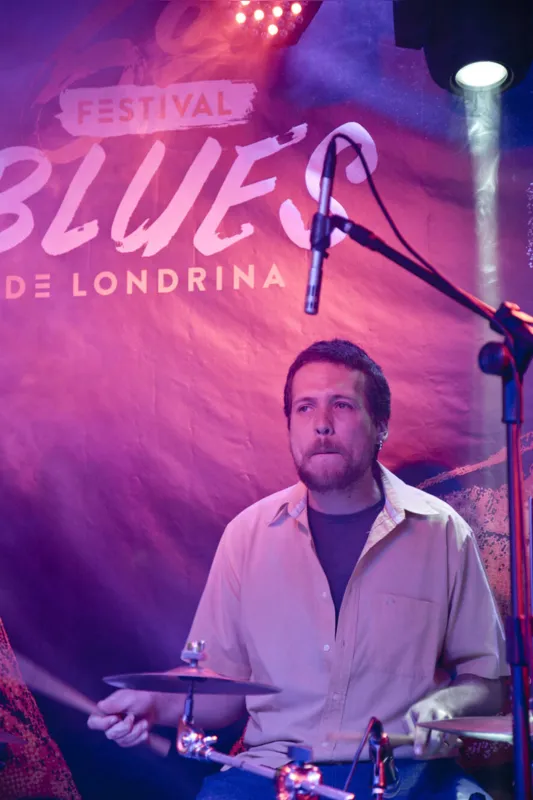 O baterista Buno Cotrim estará no palco 
