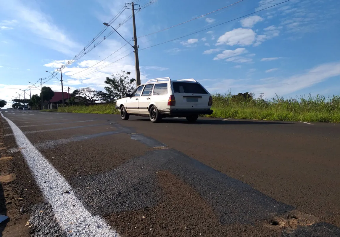 As marcações foram cobertas com tinta preta e os tachões removidos pela CMTU