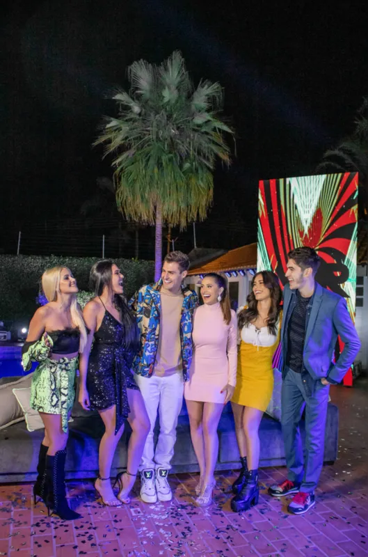 A turma toda reunida