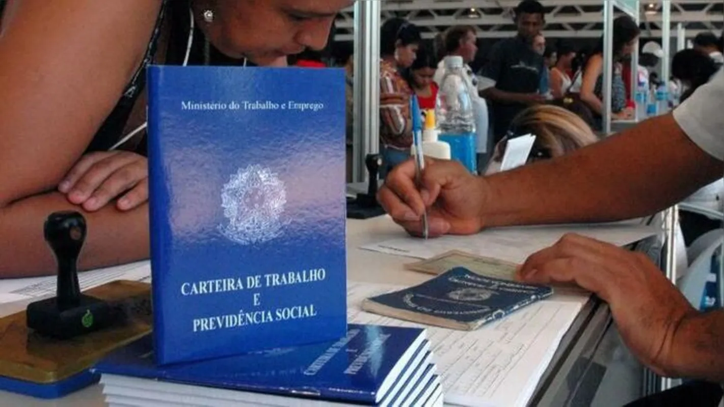 Imagem ilustrativa da imagem Julho começa com piora no mercado de trabalho, aponta IBGE
