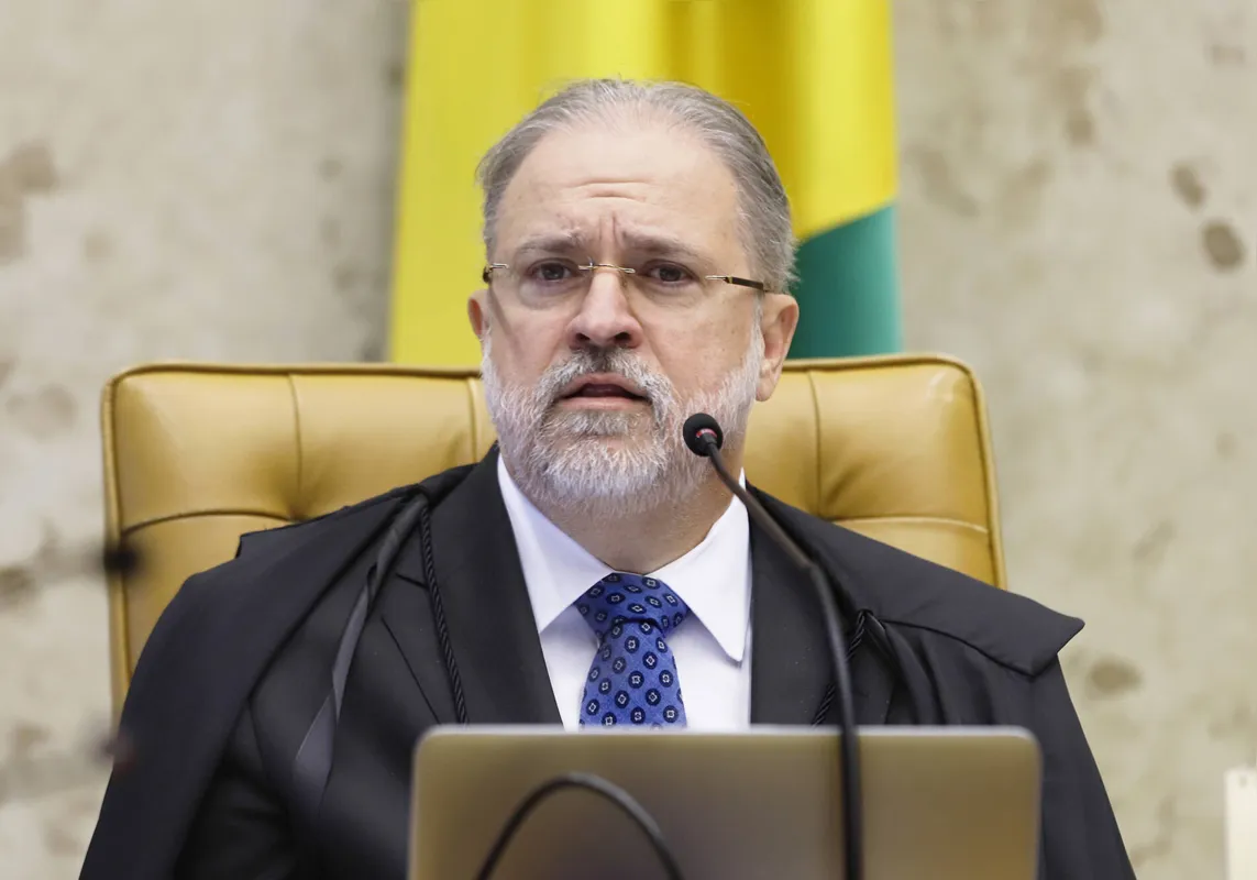 Imagem ilustrativa da imagem Lava Jato de Curitiba repudia críticas de Aras e nega 'segredos'; senadores do PR pedem audiência com PGR