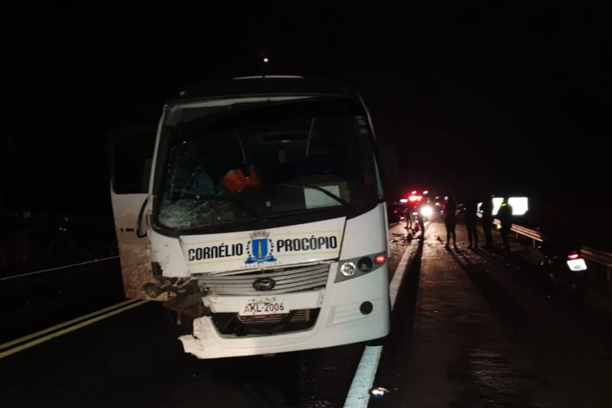 Imagem ilustrativa da imagem MP processa servidor que liberou viagem para jogo de futebol com micro-ônibus da prefeitura
