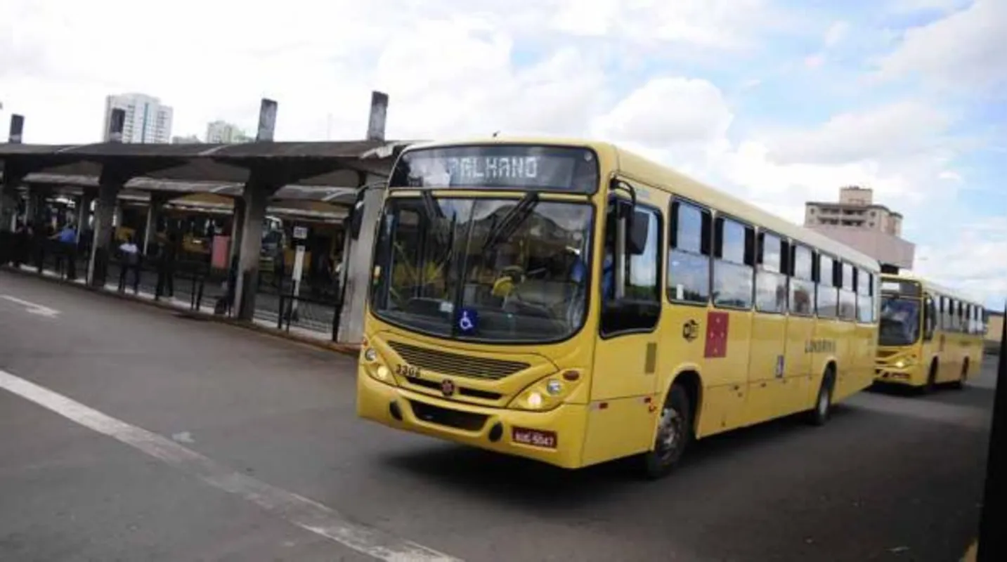 Imagem ilustrativa da imagem Na linha de frente, funcionários do transporte são vítimas do vírus e de agressões