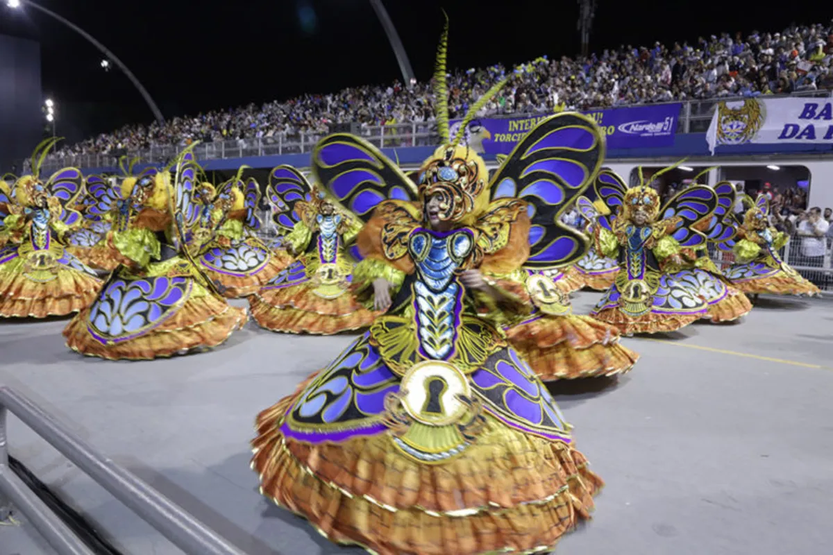 Imagem ilustrativa da imagem SP adia Carnaval de 2021, ainda sem data, e cancela Parada LGBTQIA+