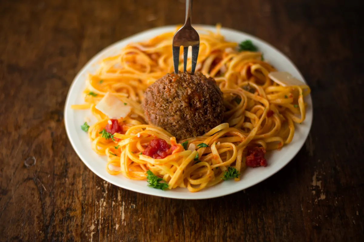 Almondegas de carne de laboratório