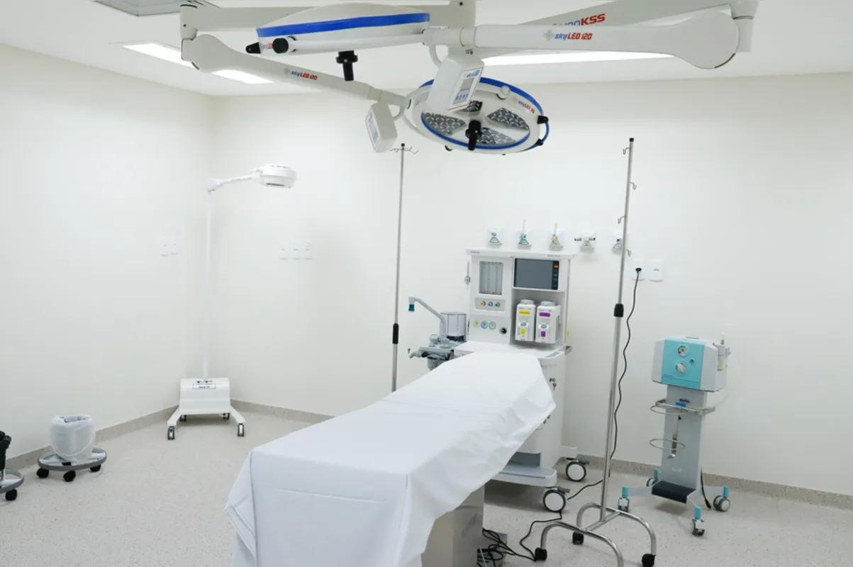 A ala neonatal, materno e infantil do Hospital Universitário Regional dos Campos Gerais, em Ponta Grossa, será transferida ao Hospital da Criança João Vargas de Oliveira, para dar lugar a novos leitos exclusivos para pacientes com Covid-19.