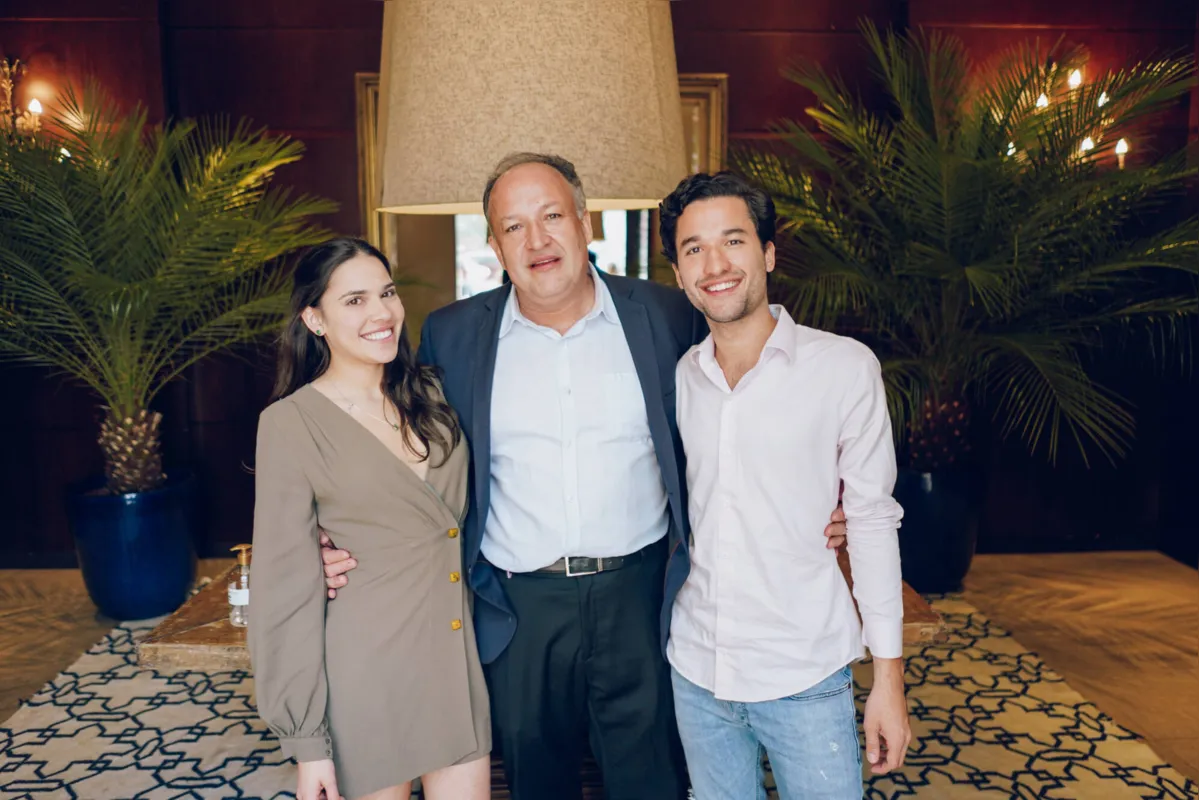 Victoria, Ronaldo e Lucca Chineze