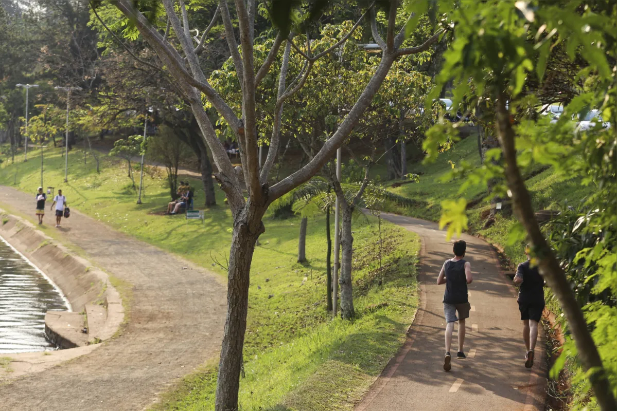 Imagem ilustrativa da imagem Fiscalização mais acirrada afasta londrinenses de parques e praças