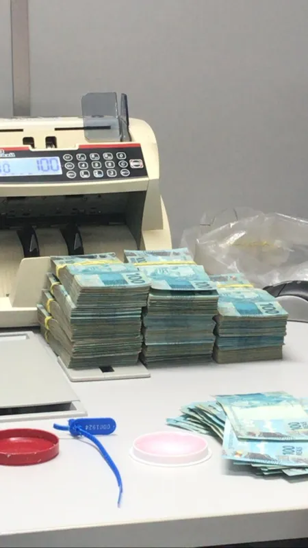 Imagem ilustrativa da imagem Gaeco cumpre mandados em investigação sobre jogos de azar que envolve vereador de Arapongas
