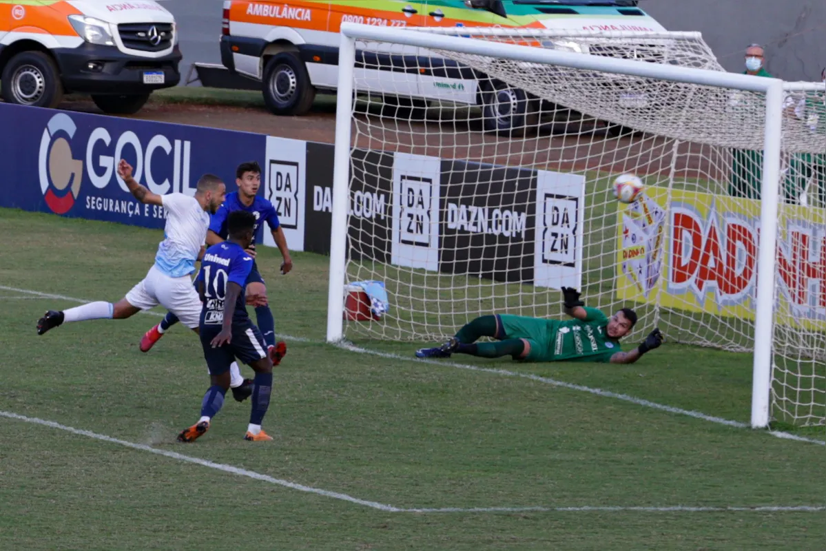 Marcondes marcou o gol da vitória do Londrina sobre o São Bento, no sábado