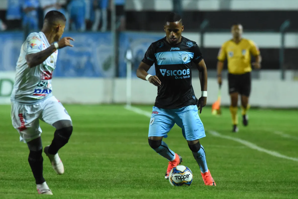 O atacante Anderson Oliveira foi negociado com o Portimonense no meio da temporada passada
