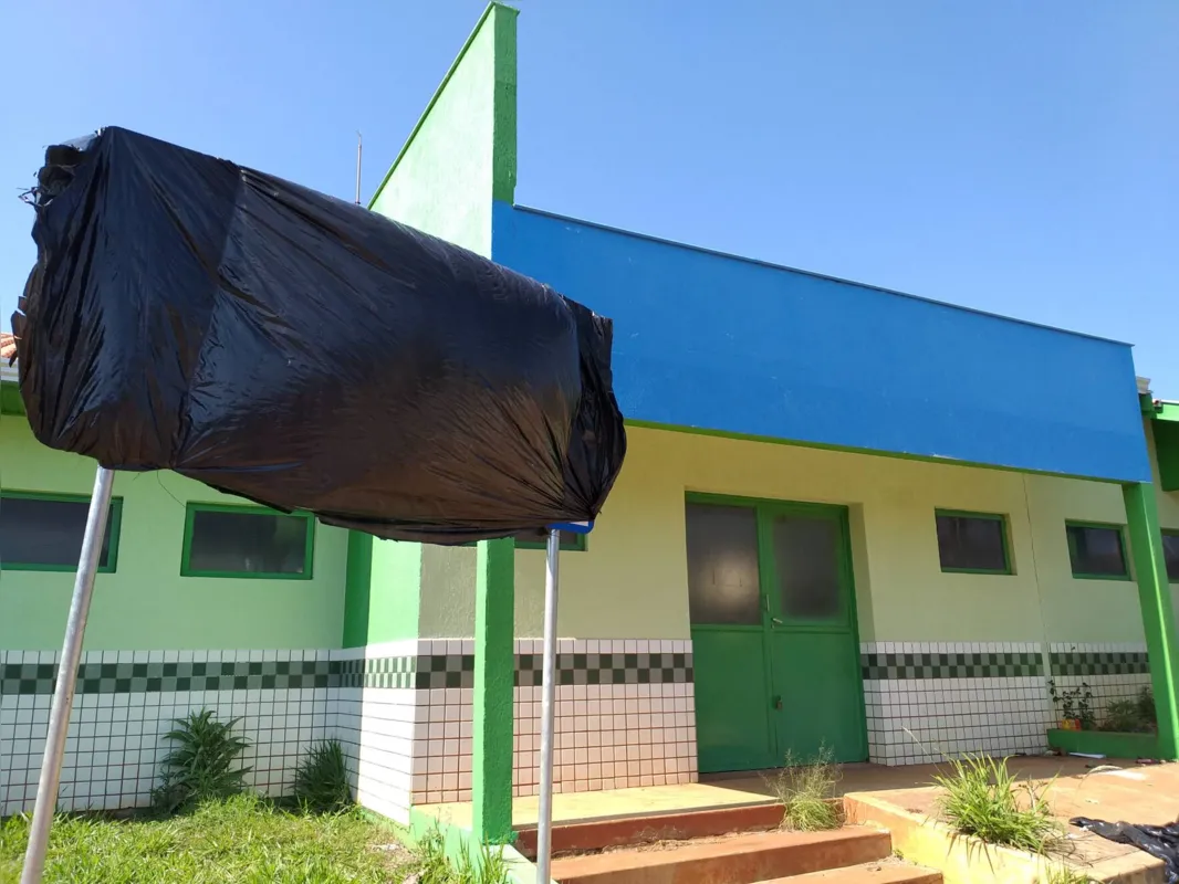 Pintura externa já foi feita, mas posto segue fechado