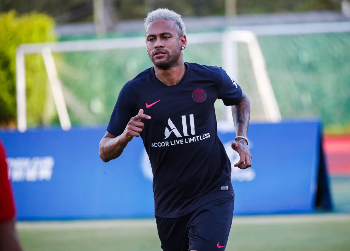 Imagem ilustrativa da imagem Neymar tem diagnóstico positivo de coronavírus, diz jornal francês