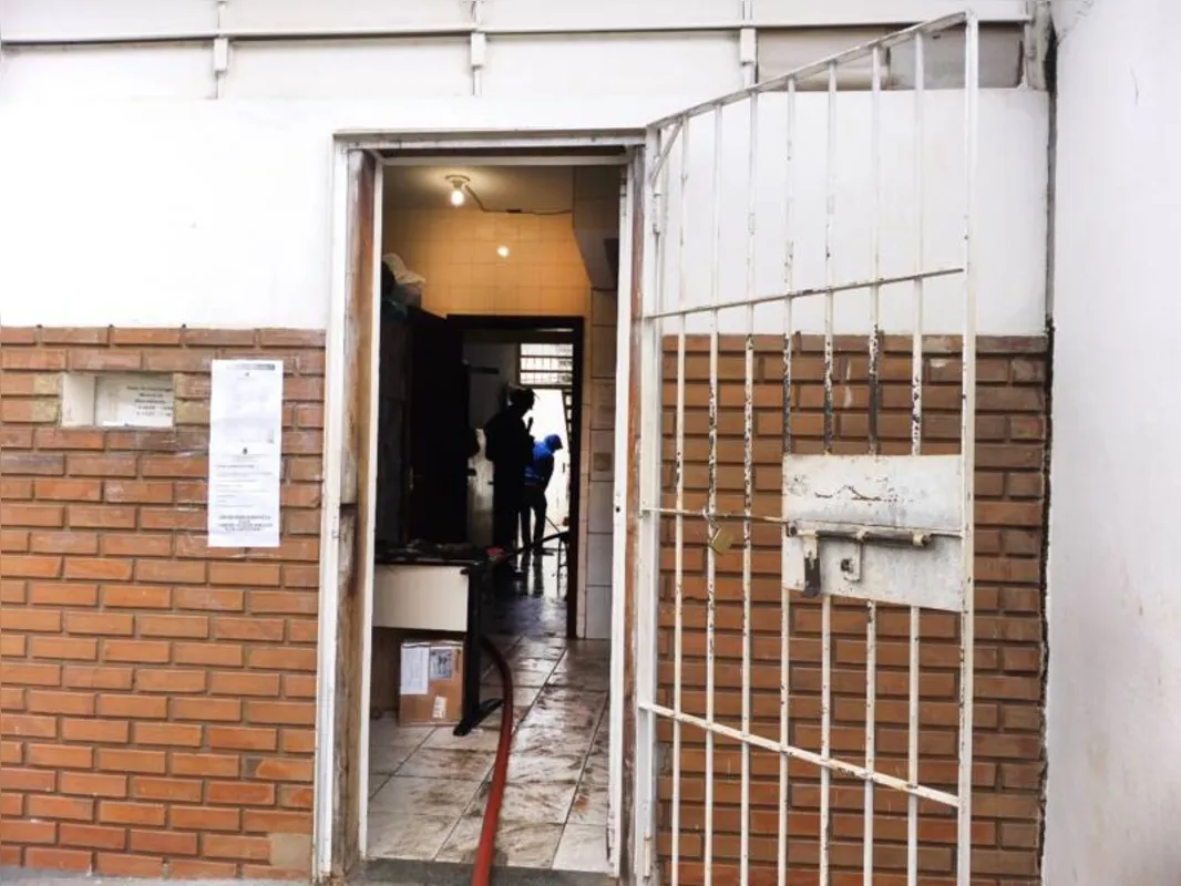 Imagem ilustrativa da imagem "O Estado poderia ter evitado essa tragédia", afirmam familiares de presos mortos em Ibiporã