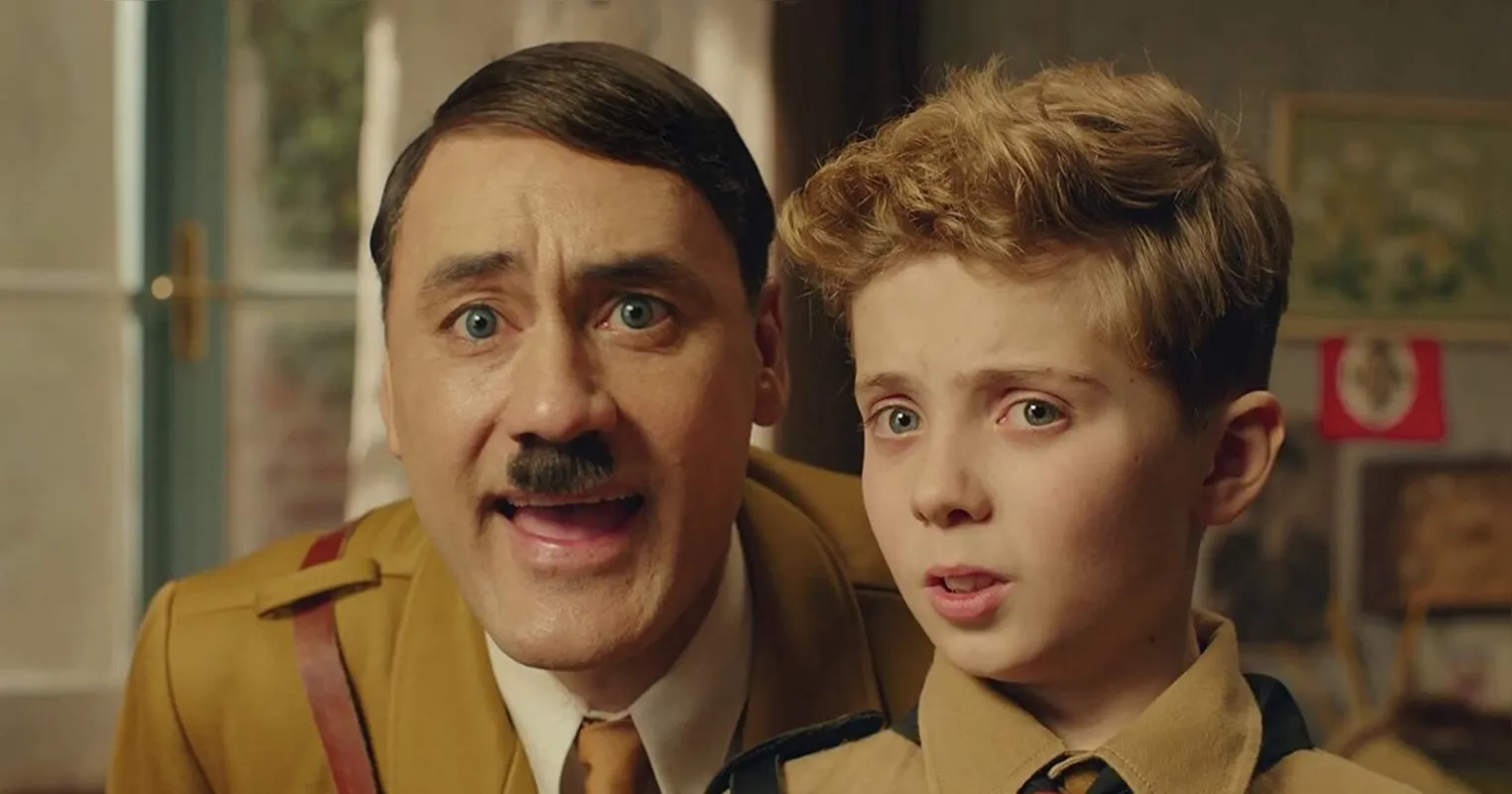O filme "JoJo Rabbit" agora foi lançado no canal pago Telecine  Premium com grande sucesso de público