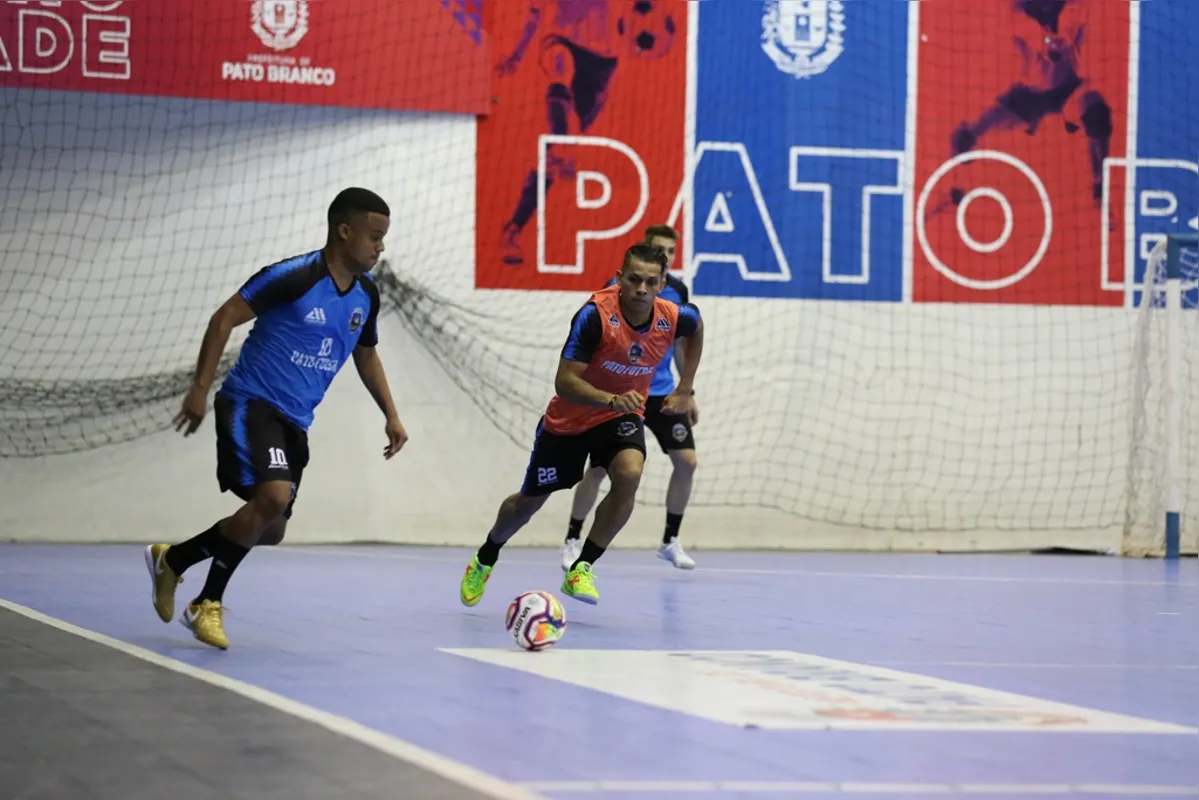Pato Futsal enfrenta o desafio da reformulação da equipe.