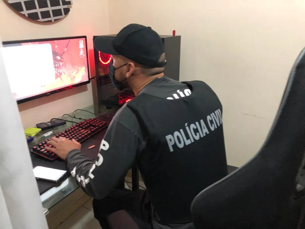 Imagem ilustrativa da imagem Polícia Civil prende 14 em operação contra pornografia infantojuvenil