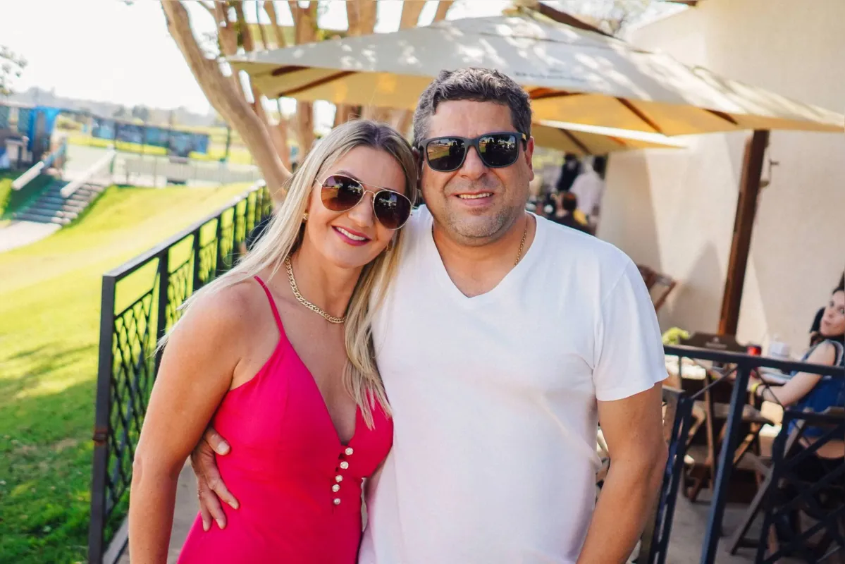 Patrícia Martins e Adriano Sarapião