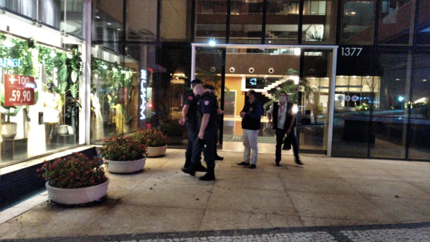 O restaurante Terrace Lounge conseguiu uma medida liminar que autoriza o seu funcionamento depois de ter sido interditado pela prefeitura de Londrina. 