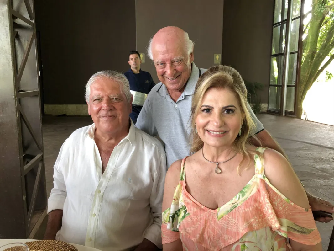 Imagem ilustrativa da imagem Reunião social antes da pandemia