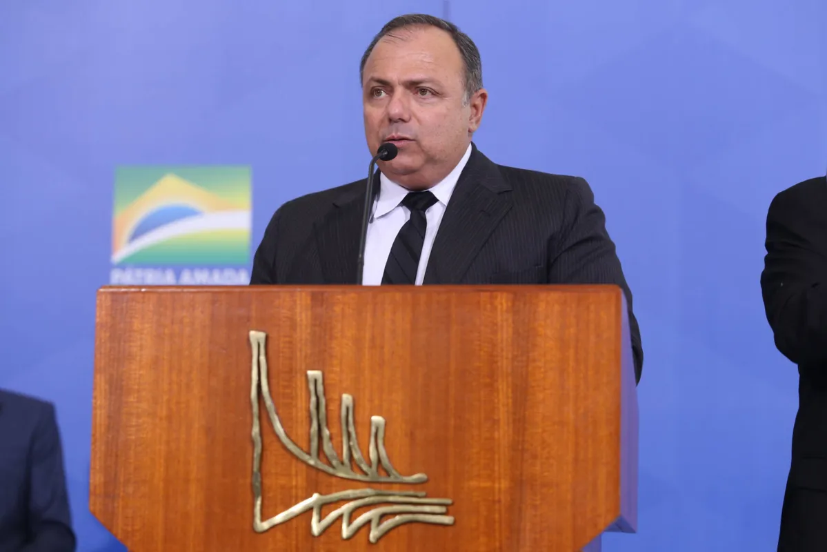 Imagem ilustrativa da imagem SUS não entrou nem vai entrar em colapso, diz Pazuello em posse como ministro efetivo da Saúde