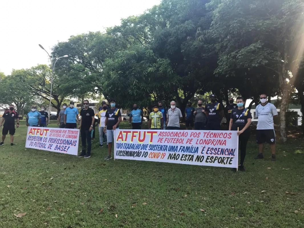 Imagem ilustrativa da imagem Treinadores de escolas de futebol de Londrina pedem retorno das atividades
