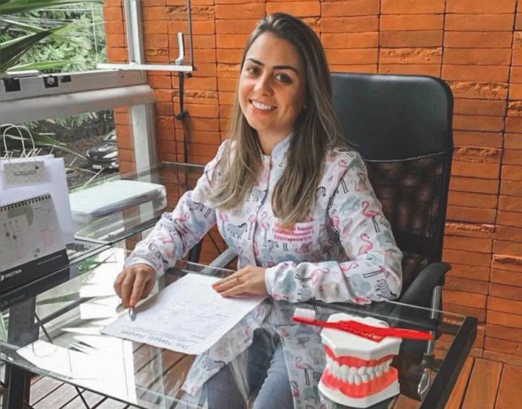 Imagem ilustrativa da imagem Uma jovem cirurgiã-dentista