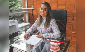 Uma jovem cirurgiã-dentista