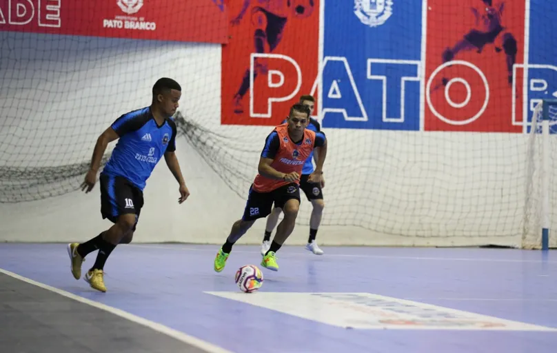 Pato Futsal enfrenta o desafio da reformulação da equipe.